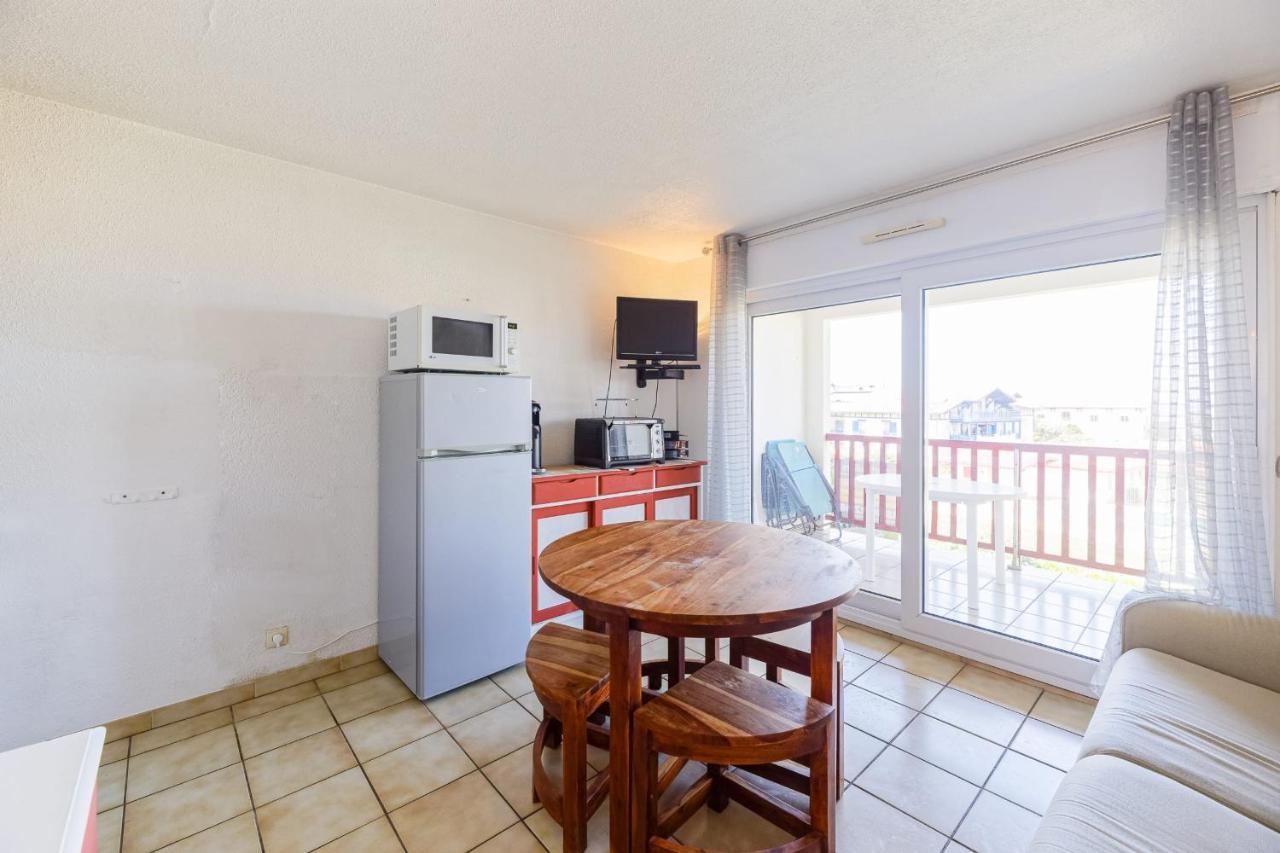 Zirli Island Front De Piscine Tennis Wifi Parking Appartement