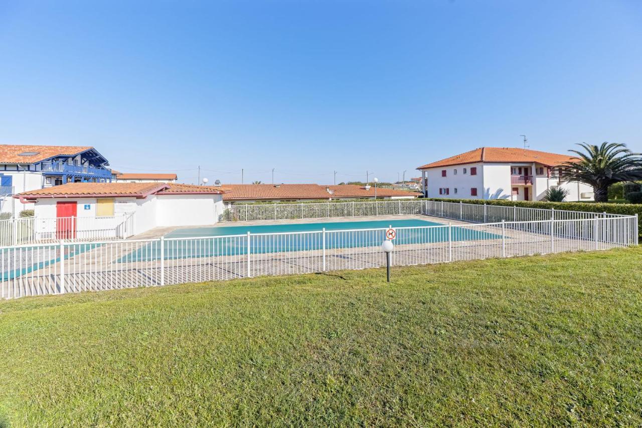 Zirli Island Front De Piscine Tennis Wifi Parking Appartement